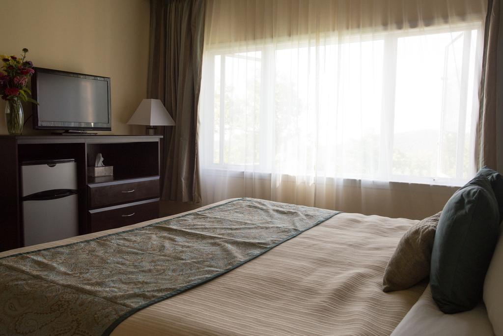 Art Of Living Retreat Center Hotel Bamboo Bagian luar foto